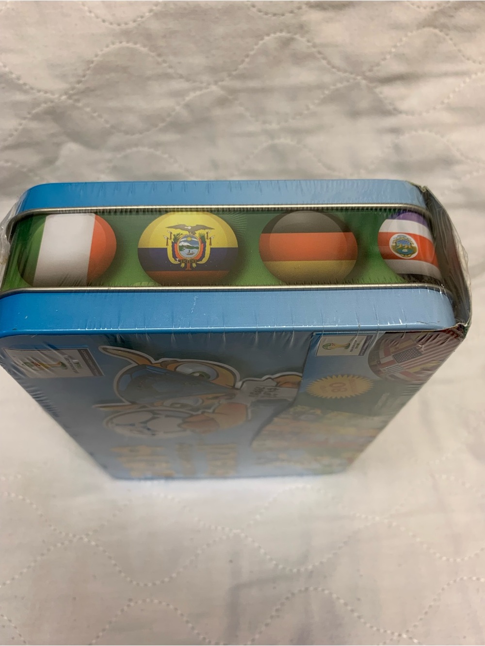 Kids Soccer Themed Tin Lunchbox - Brazil - FIFA CUP - - Picture 6 of 7